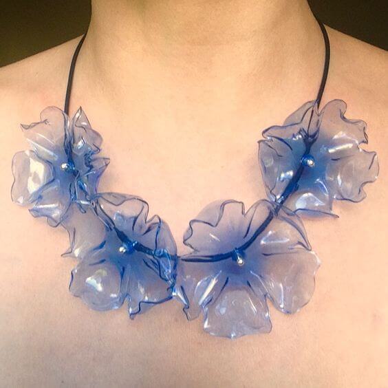 Poppy Flower Necklace Craft Using Plastic Bottles & Silver Beads