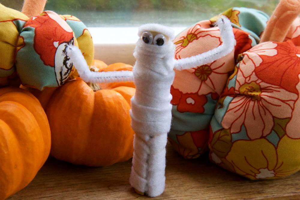 Super Cute Halloween Fabric Craft For Kids To Make