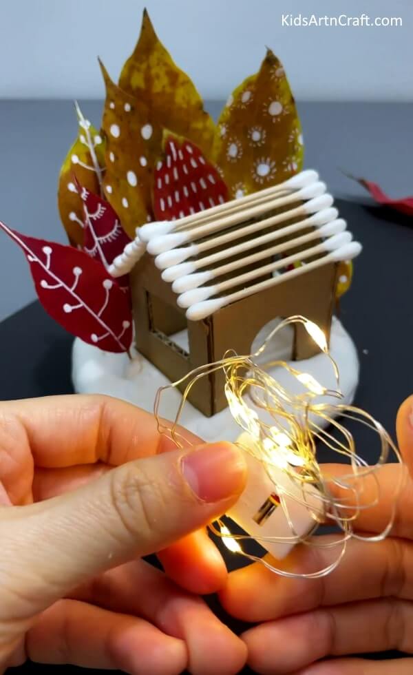 Crafting A Pretty Home Decoration With Cardboard And Cotton Buds - Beautiful House Craft