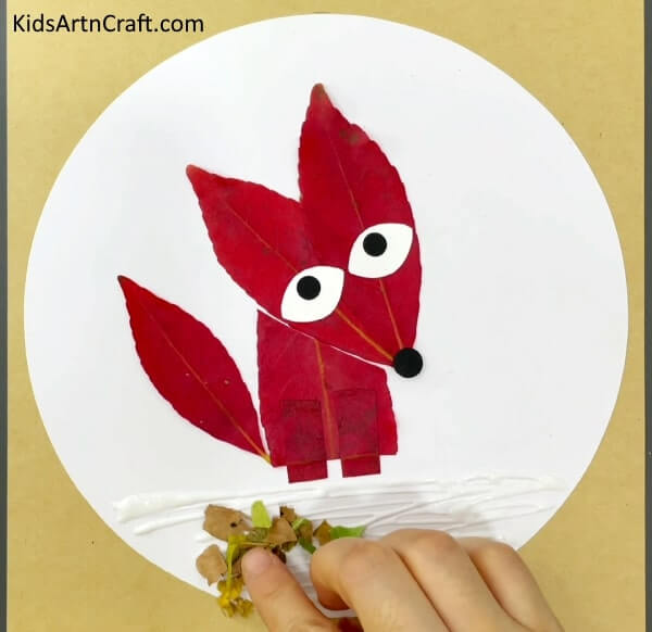 Acquire the skill to form fox art and craft projects with autumn leaves - Fox Art And Craft Using Fall Leaves