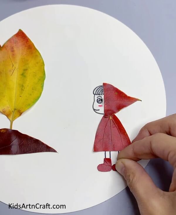 Give It a Fair Of Shoes-Stylish Fall Leaves Art Created Easily with Children 