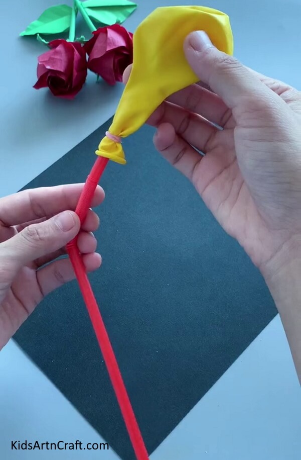 Bend The Straw-Guidance on How to Assemble a Vehicle with Just a Balloon and Straw 