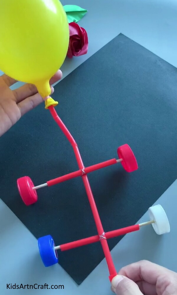 Pump The Balloon Up!-The Easy Way to Make a Vehicle Out of a Balloon and Straw