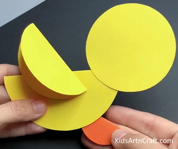 Making A Wing And A Leg- Assemble a Home-Made Paper Chicken Artwork For Kids 