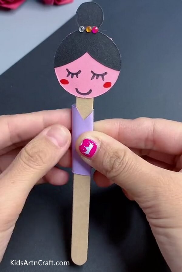 Making The Top Of The Ballerina-Create a Ballerina Out of Paper Easily