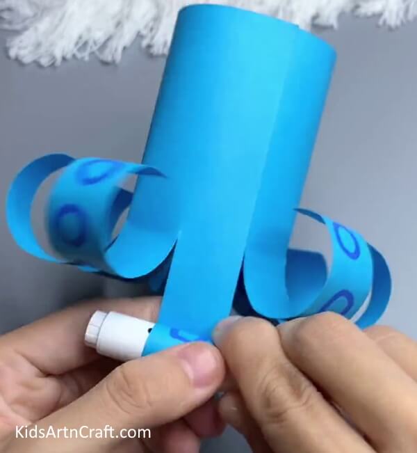 Roll Each Tentacles Teaching Kids How to Make an Octopus Paper Craft