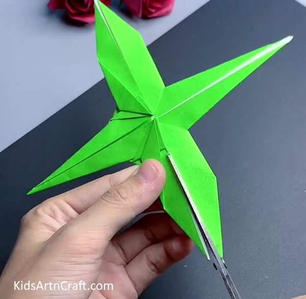 Creating 4 Wings-Learn to Create a Dragonfly Out of Origami - Instructions for Little Ones
