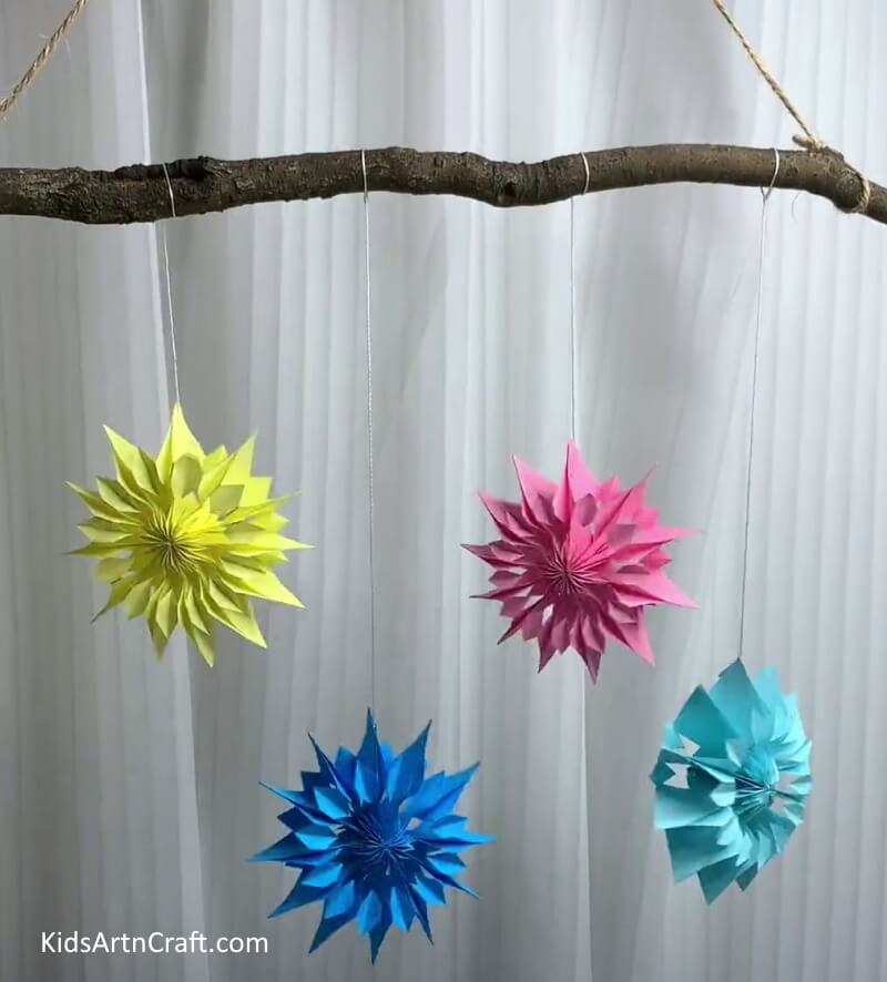 DIY Beautiful Paper Snowflake Wall Hanging Craft