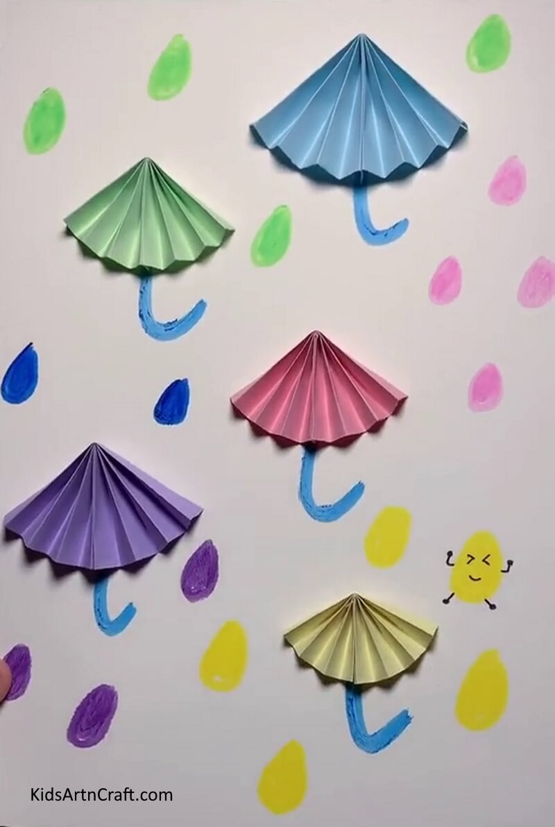 An Umbrella Paper Craft Made Simply For Preschoolers