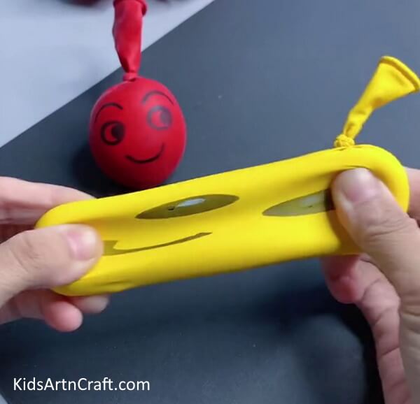 Take The Two Balloons-Simple Balloon Art and Crafts for Children 