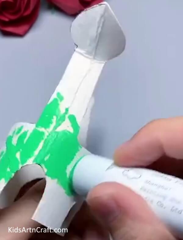 Coloring Dinosaur Green - How to Make a Dino Craft: Step by Step