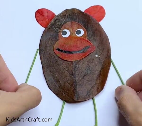Paste The Petioles As The Hands And Legs Of Our Mischievous Monkey!- Leaf Art and Crafts for Children - Tutorial 