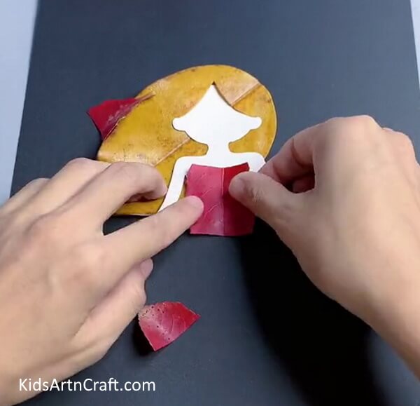 Adding Colourful Leaf Accessories Simple Leaf-Themed Art and Craft Tutorial for Kids