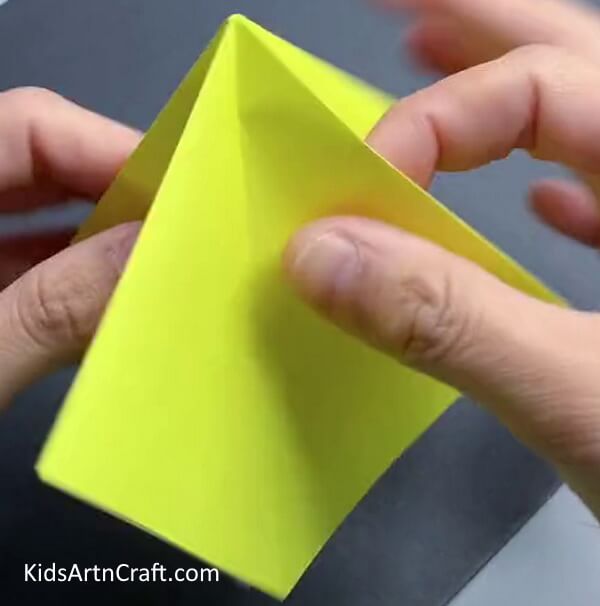 Folding Square Paper In Diamond - Instructions for building an Origami Airplane