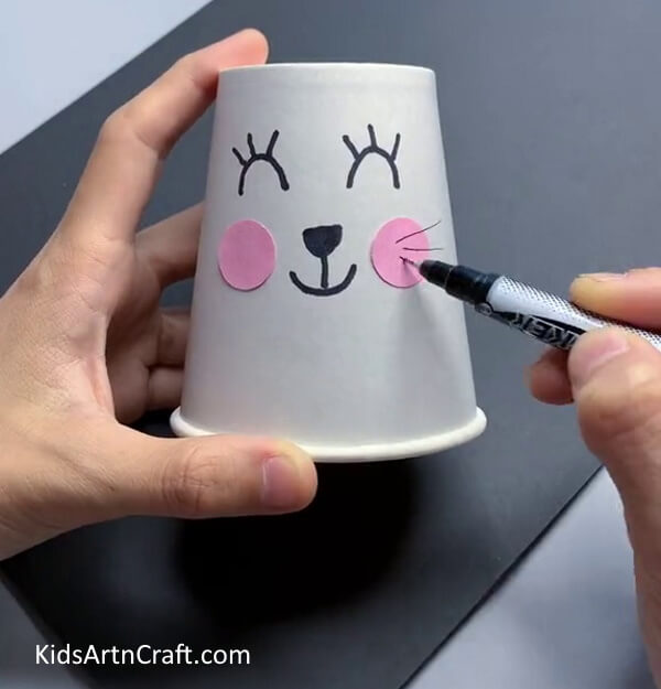 Drawing Details - Tips for Building a Bunny with a Paper Cup for Children