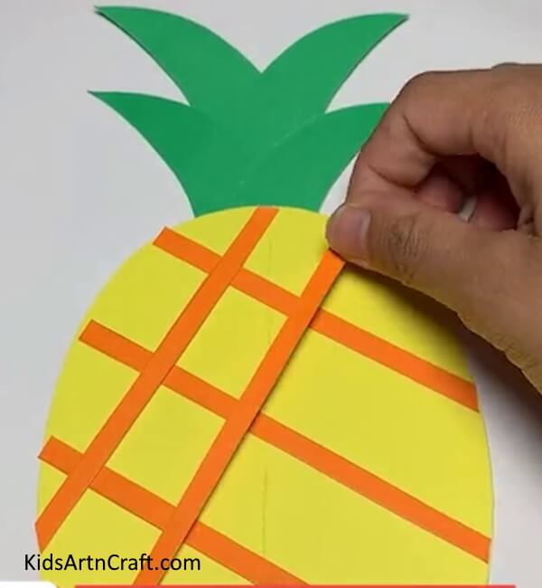 Pasting Strips - Constructing a Paper Pineapple with Easy Directions