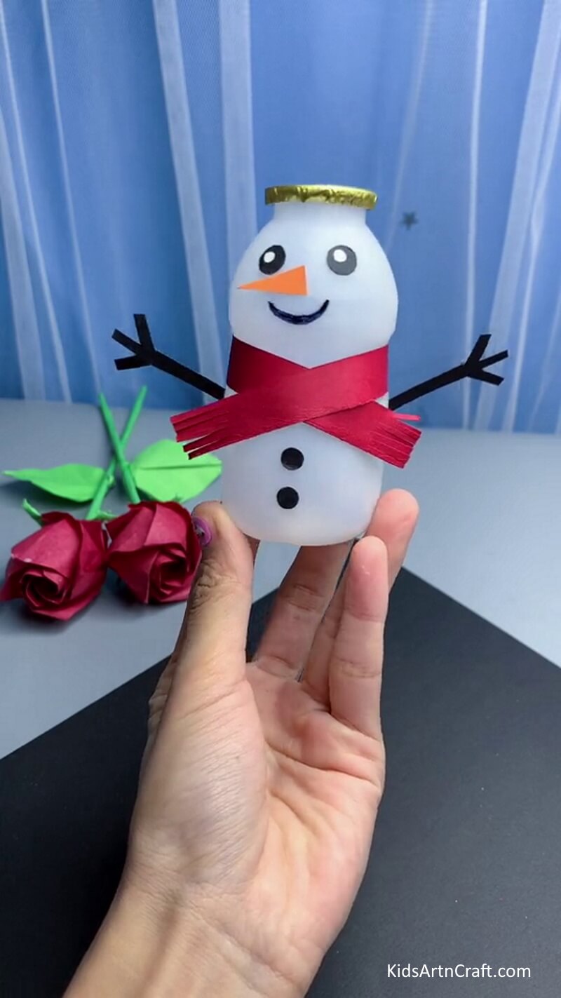 Simple Snowman Craft out of a Bottle