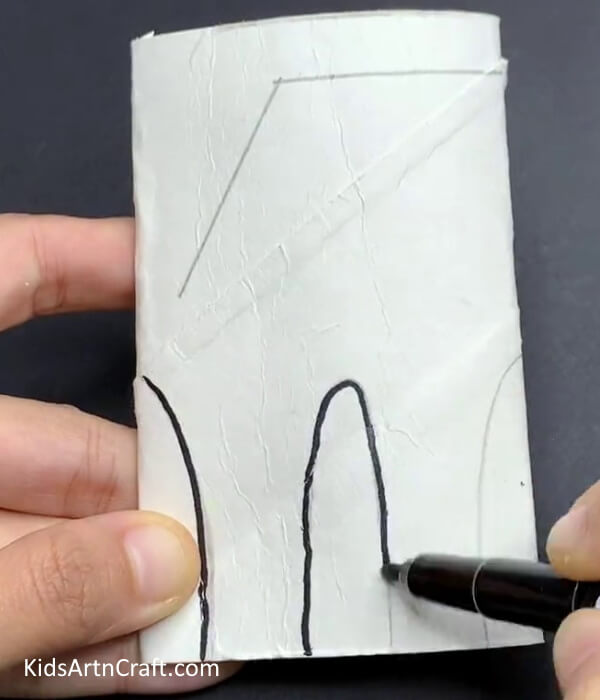 Drawing Legs On Toilet Paper Roll - Learn How To Craft A Crab Out Of An Egg Holder With This Step-By-Step Tutorial
