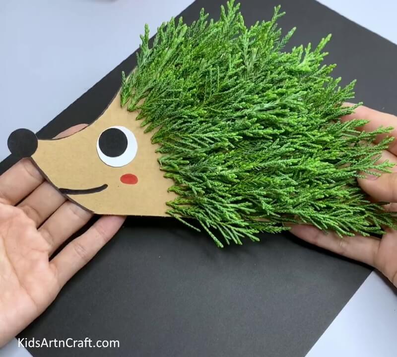 Simple Leaf Hedgehog Craft Using Cardboard