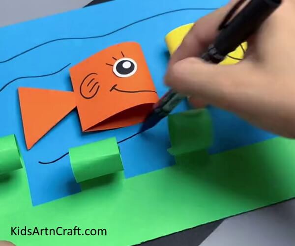 Drawing The Waves- Tutorial on How to Assemble a Lovely Fish with Paper 