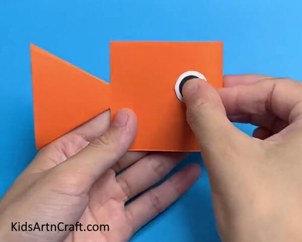 Pasting The Eye On The Fish- Make a Cuddly Fish with Paper 
