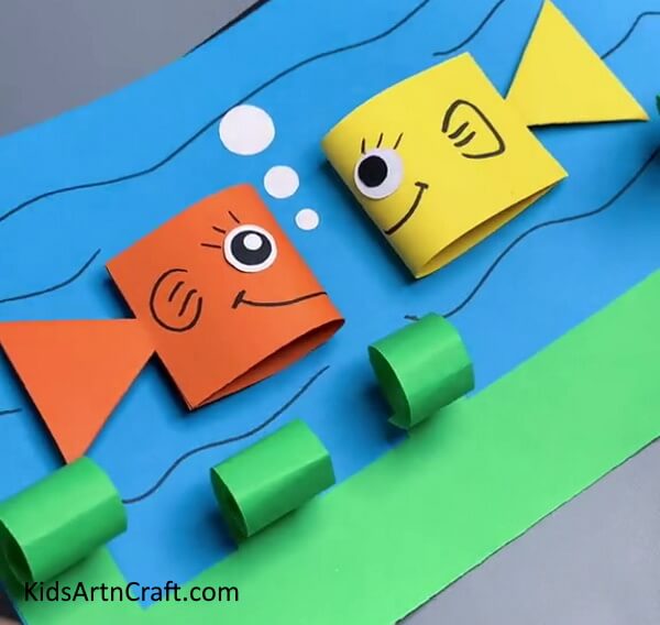  Crafting a paper fish is a great idea for kids
