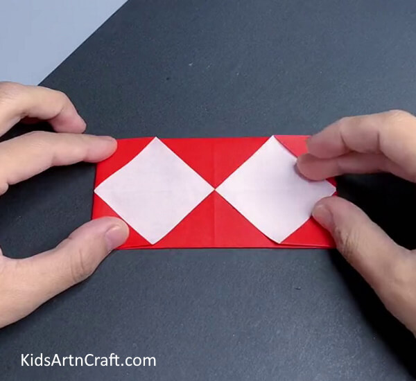 Turning and Folding-Crafting a Paper Eye at Home for Youngsters