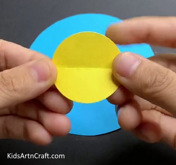 Making Circles - Kids Can Create Lovely Paper Fish Art