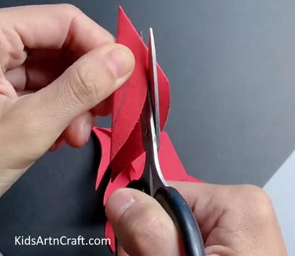 Cut Out Shapes- A basic guide to making paper snowflakes quickly