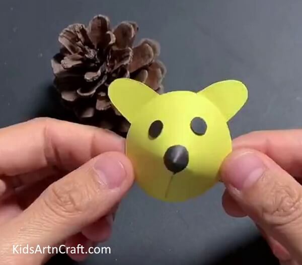 Making Face Of Mouse - Assemble a Fun Pine Cone Mouse Project for Youngsters