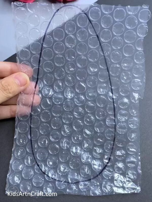 Drawing Corn Shape On Bubble Wrap - Crafting Homemade Bubble Wrap Maize with Step-by-Step Directions