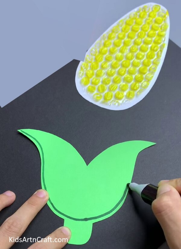 Making Leaf Of Corn - Tutorial for Producing a Bubble Wrap Corn Craft by Hand