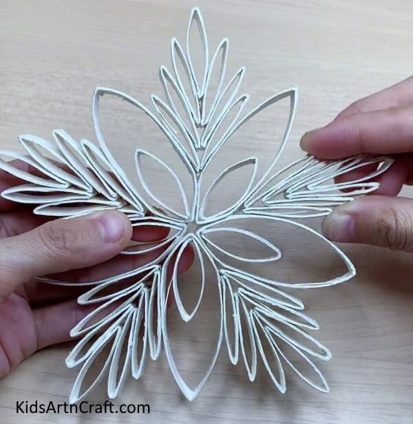 Joining All The Pieces One Last Time-Here is a tutorial for creating paper snowflakes with ease