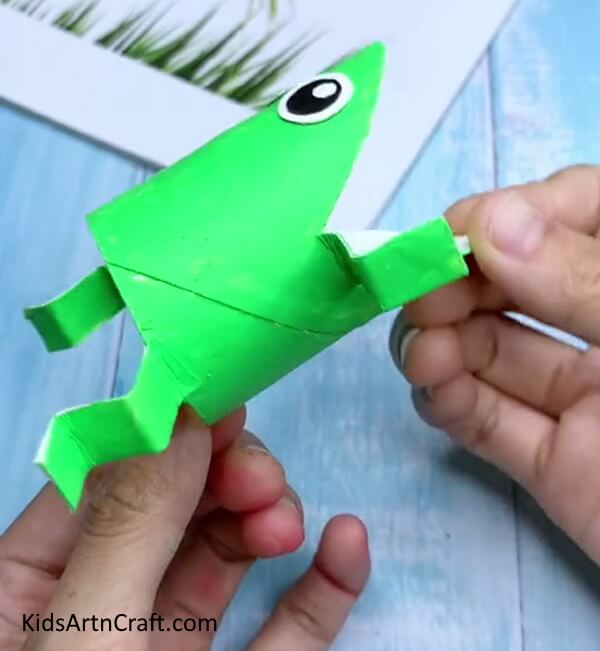 Toilet Paper Roll Frog Craft Is Done! Learn the Methodology to Create a Frog from a Toilet Paper Roll