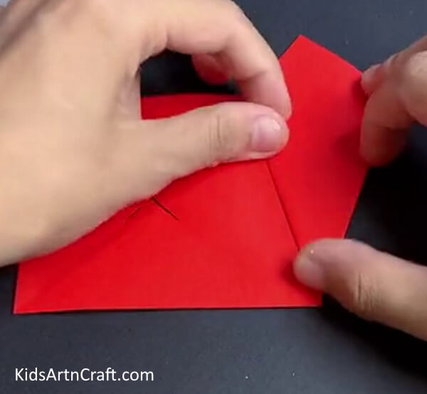 Folding The Quadrilateral- Learn How to Create a Paper Star Using Origami 