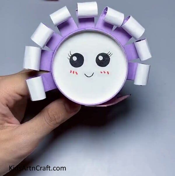 Making Face Of Doll Using Pens - Assembling a Paper Cup Doll for Kindergartners
