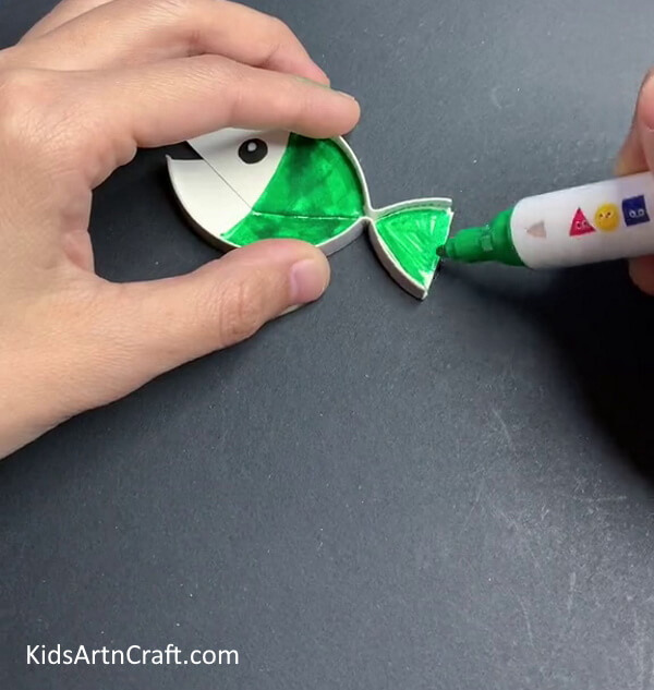 Coloring with Green Color- Fabricating a Fish from Paper Cups 