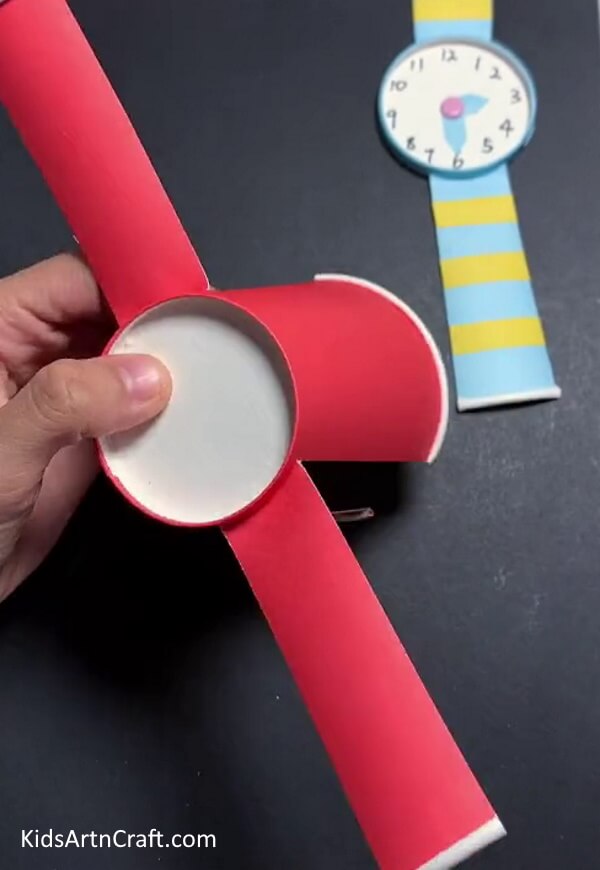 Opposite Making Wrist Band - Step-by-Step Instructions on How to Create a Wrist Watch Out of a Paper Cup for Kids