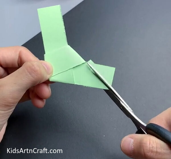 Cutting - Making a Paper Sparrow in a Few Steps