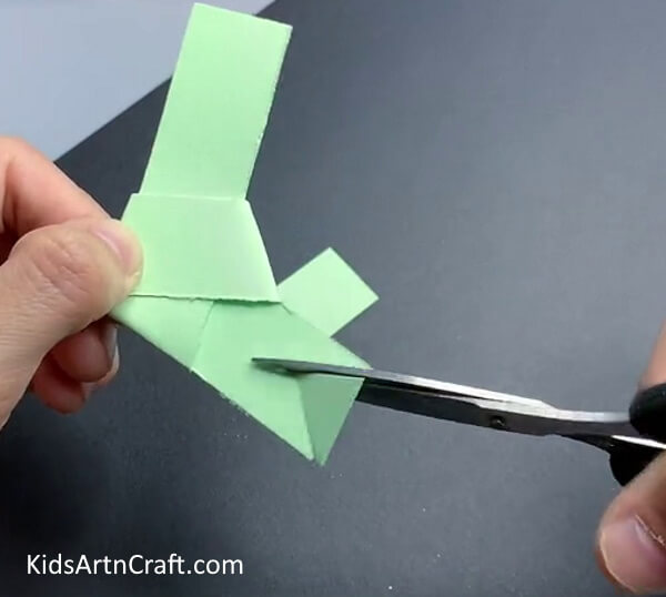 Cutting Triangle - Constructing a Paper Sparrow in Easy Manner