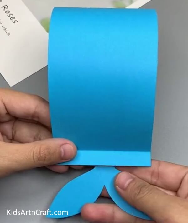 Making Tail Of  Whale - Instructions for crafting a Blue Whale from Paper