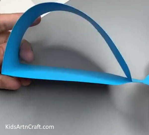 Crafting Paper Whale - Tutorial for a homemade Paper Blue Whale