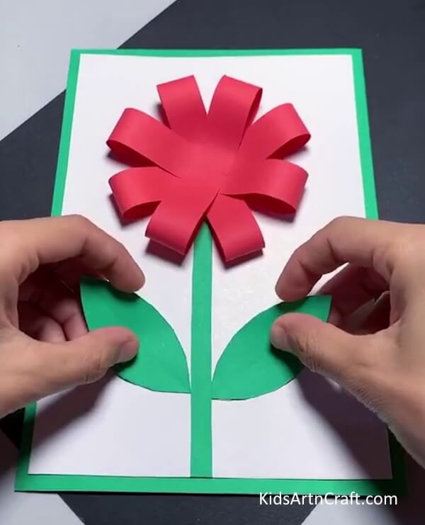 Make Leaves With Green Craft Paper- Learn the art of paper flower making with this straightforward tutorial