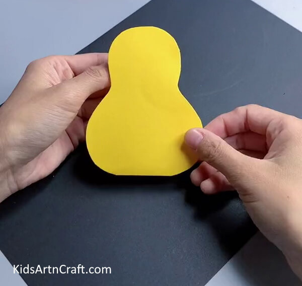 Cutting Paper Pear - Step-by-step guide to create 3D paper fruits with kids.
