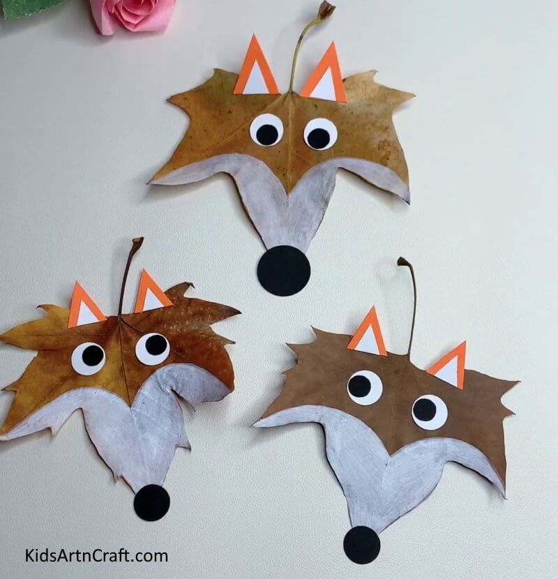 Leaf Fox Craft Is Ready! - Demonstrate to your children how to make a leaf fox craft. 