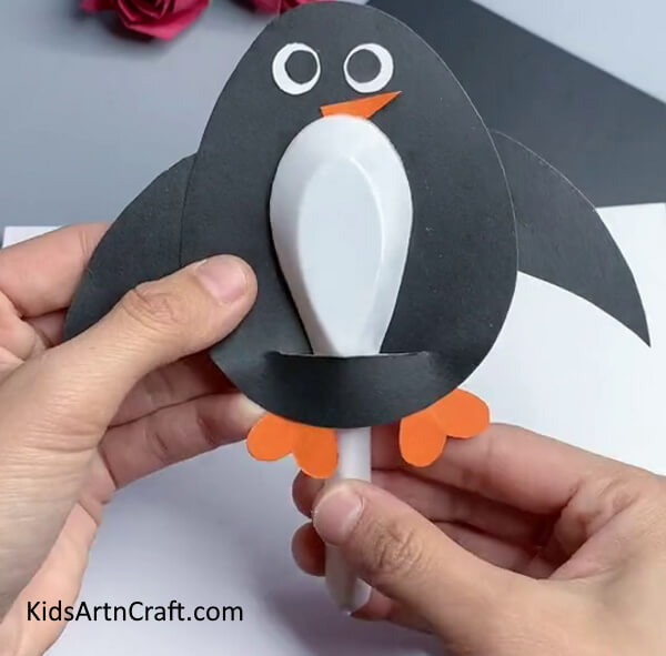 Adding Spoon Get the know-how to craft a Penguin through a set of instructions