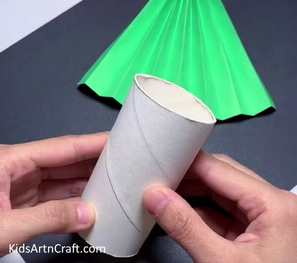 Cutting Cardboard Roll In Half - Crafting a Christmas Tree with Paper Supplies for Kindergartners