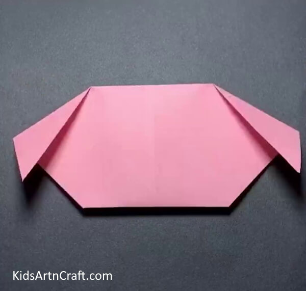 Folding Paper to Make Ears - This Guide Teaches You How to Make an Elephant Craft with a Moveable Trunk