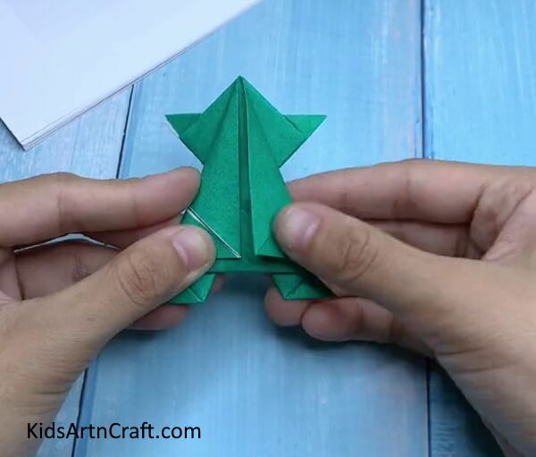Folding The Side Edges - Designing a Paper Frog with Origami Instructions for Kids