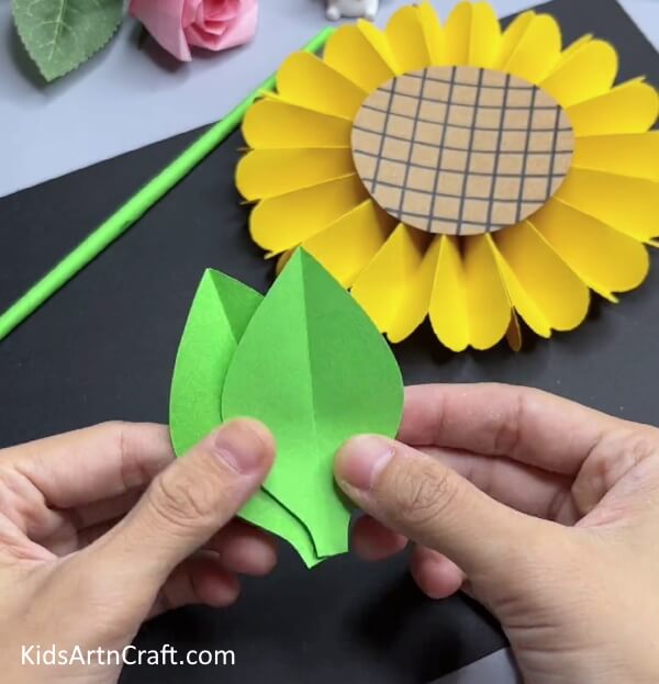 Cutting Leaves - Constructing a Sunflower Out of Paper
